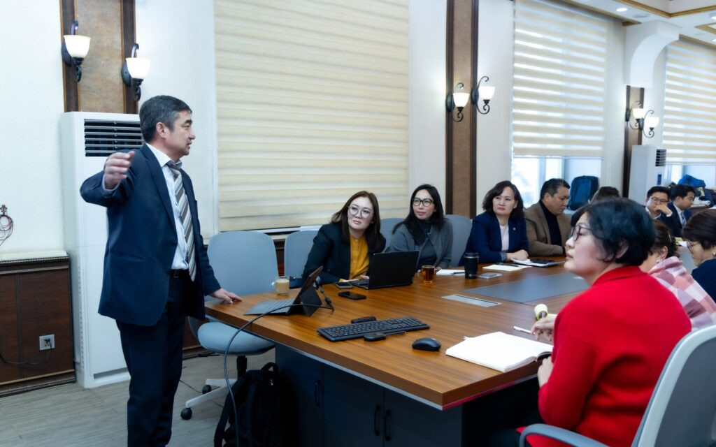 ТӨРИЙН БОЛОН ОРОН НУТГИЙН ЗАХИРГААНЫ БАЙГУУЛЛАГЫН НИЙТЛЭГ ЧИГ ҮҮРГИЙН ШИНЖИЛГЭЭ ХИЙХ АЖЛЫН ХЭСЭГ ХУРАЛДЛАА